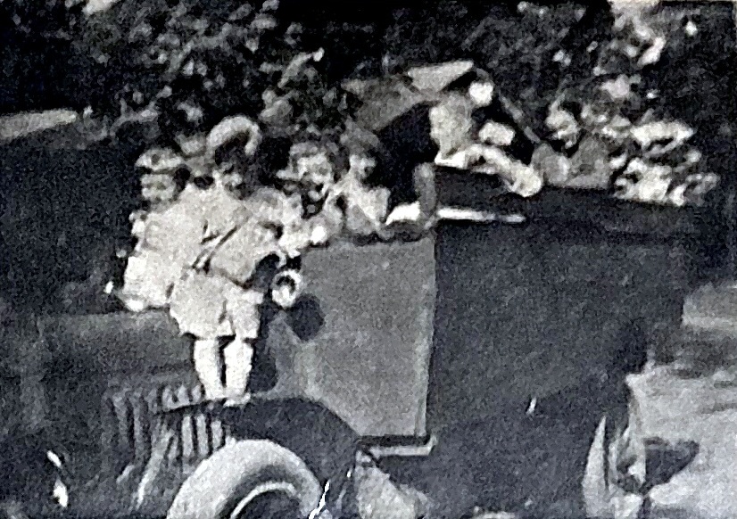 Open-air bus used between the railroad station and Beaver Lake.